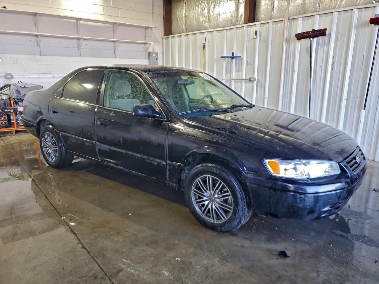1998 TOYOTA CAMRY