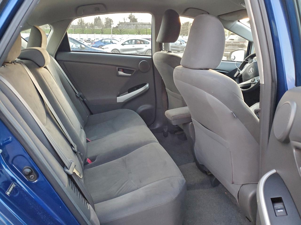 2011 TOYOTA PRIUS