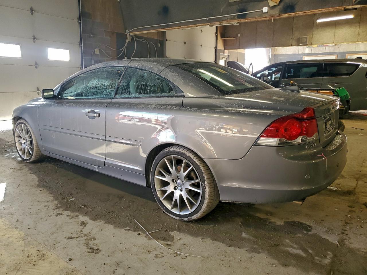 2007 VOLVO C70