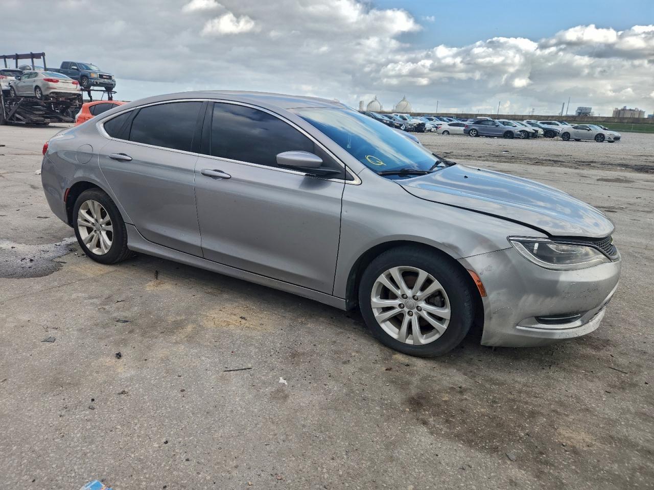 2015 CHRYSLER 200