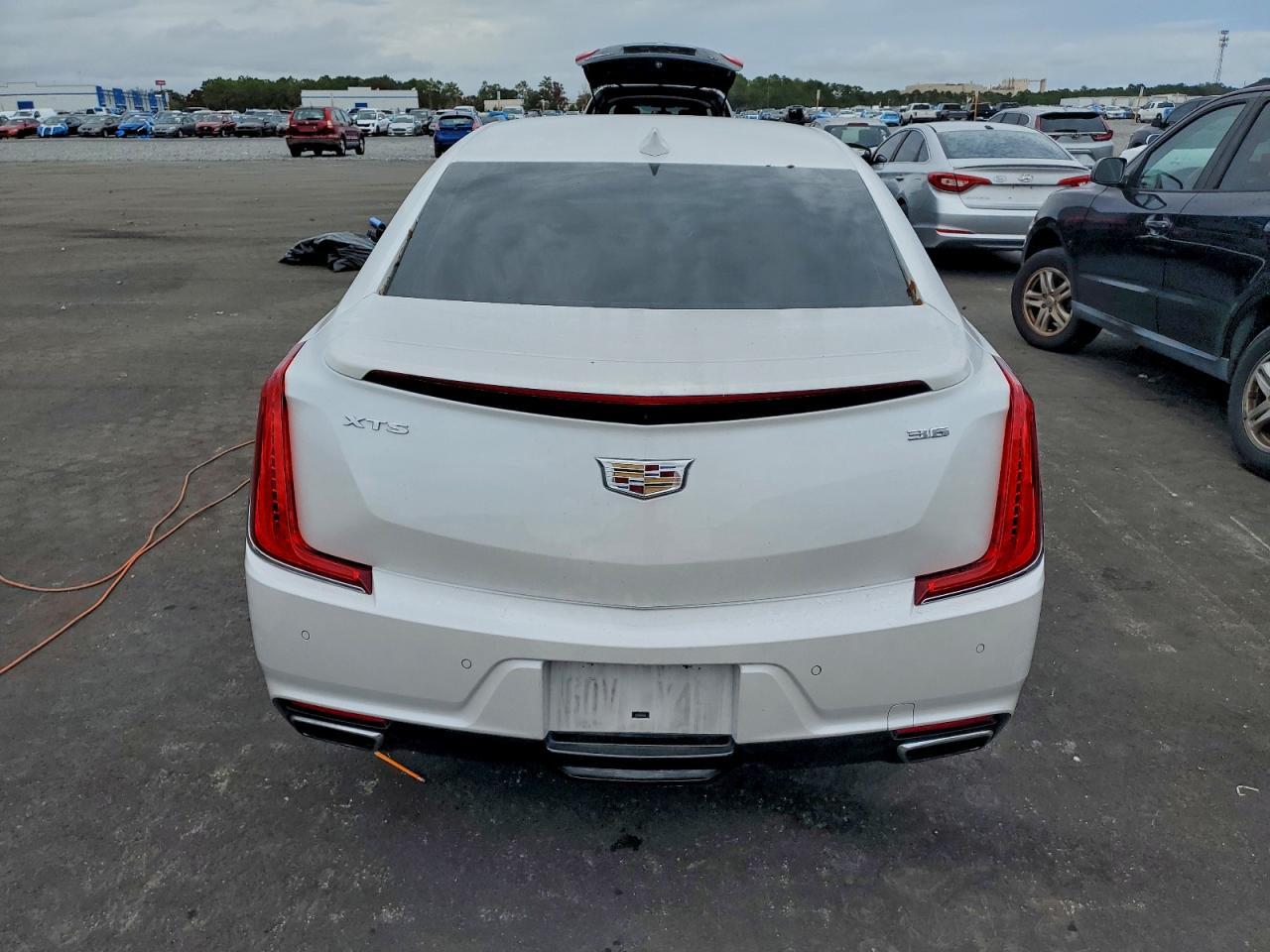 2018 CADILLAC XTS
