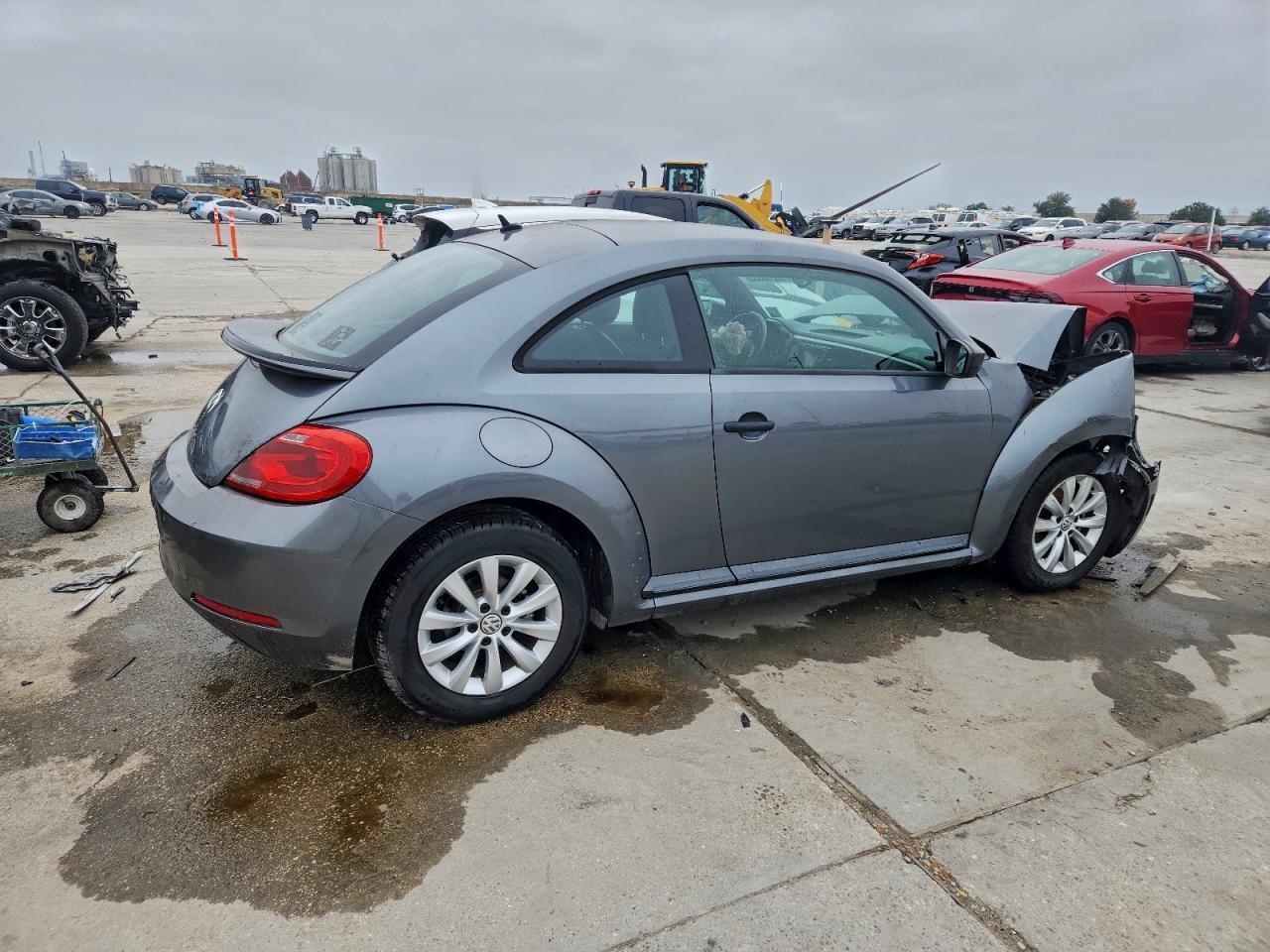 2016 VOLKSWAGEN Beetle