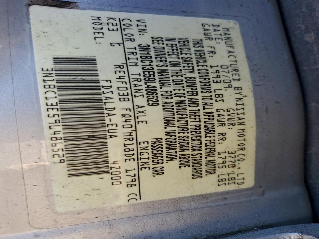 2009 NISSAN VERSA
