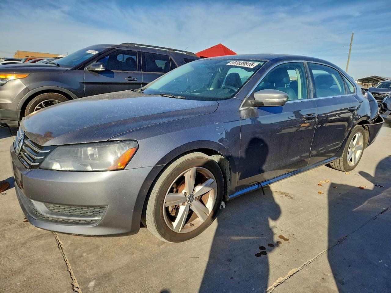 2012 VOLKSWAGEN Passat