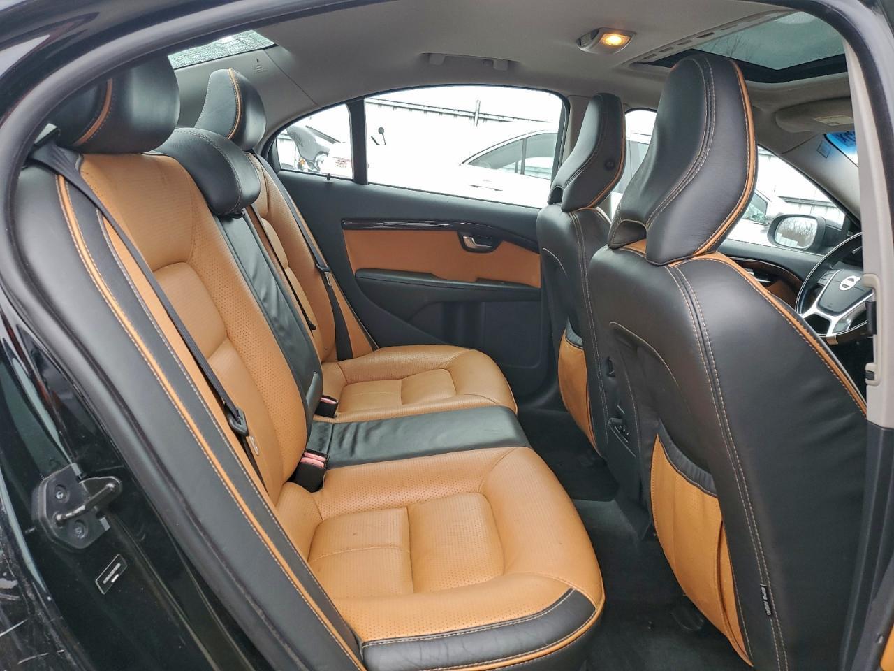 2011 VOLVO S80