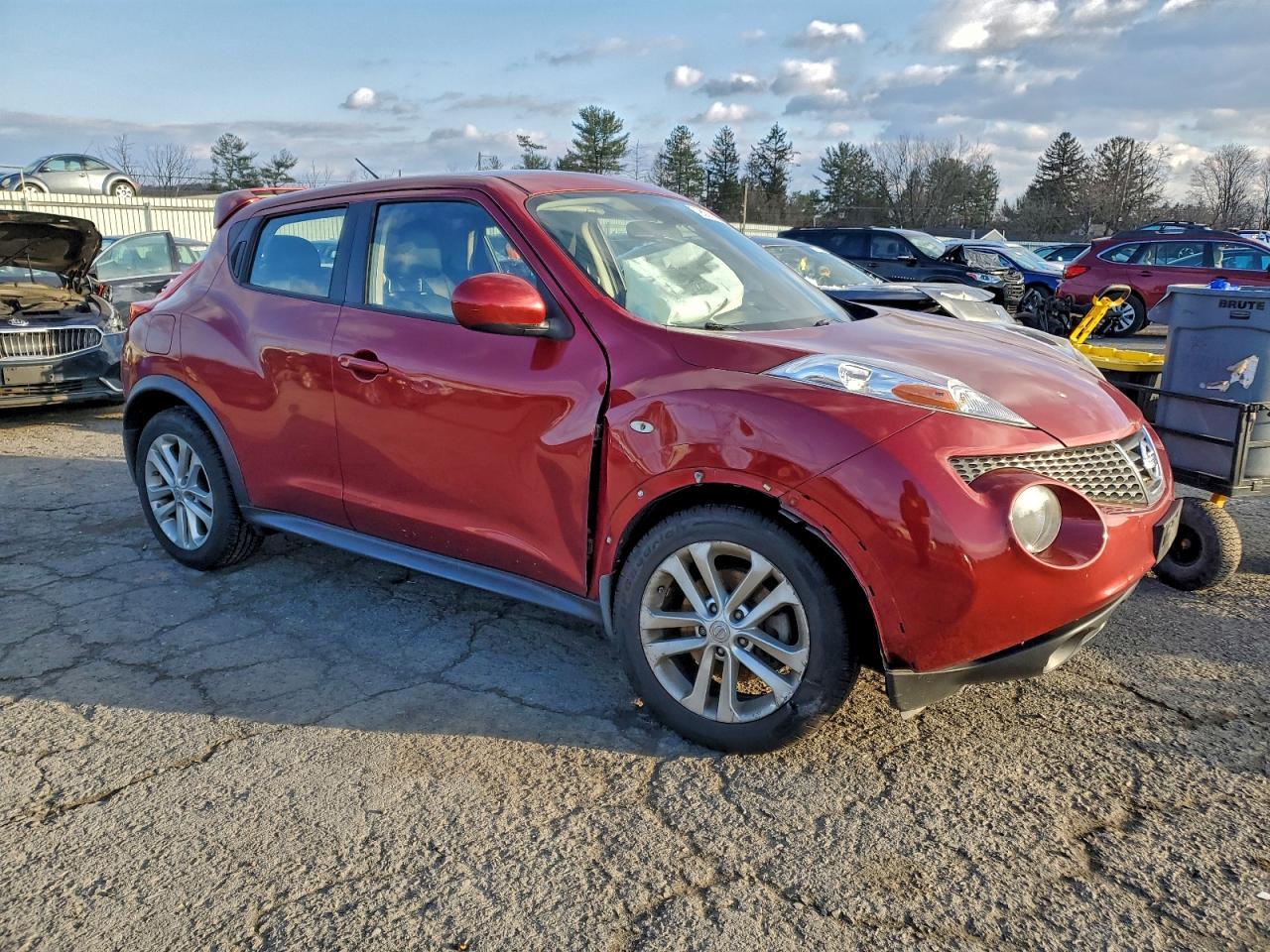 2011 NISSAN Juke
