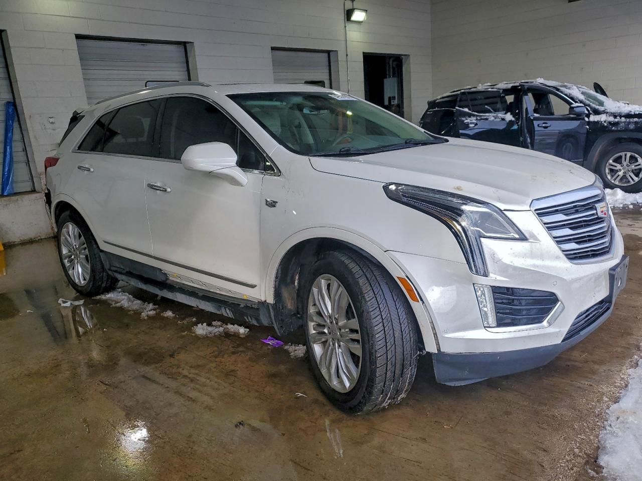2018 CADILLAC XT5