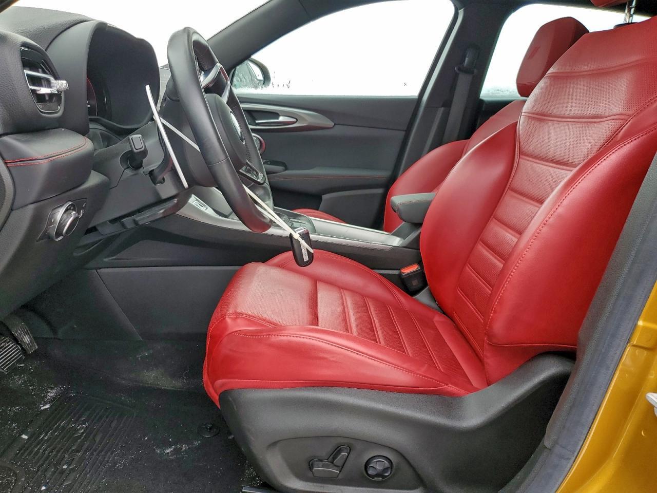 2024 DODGE Hornet