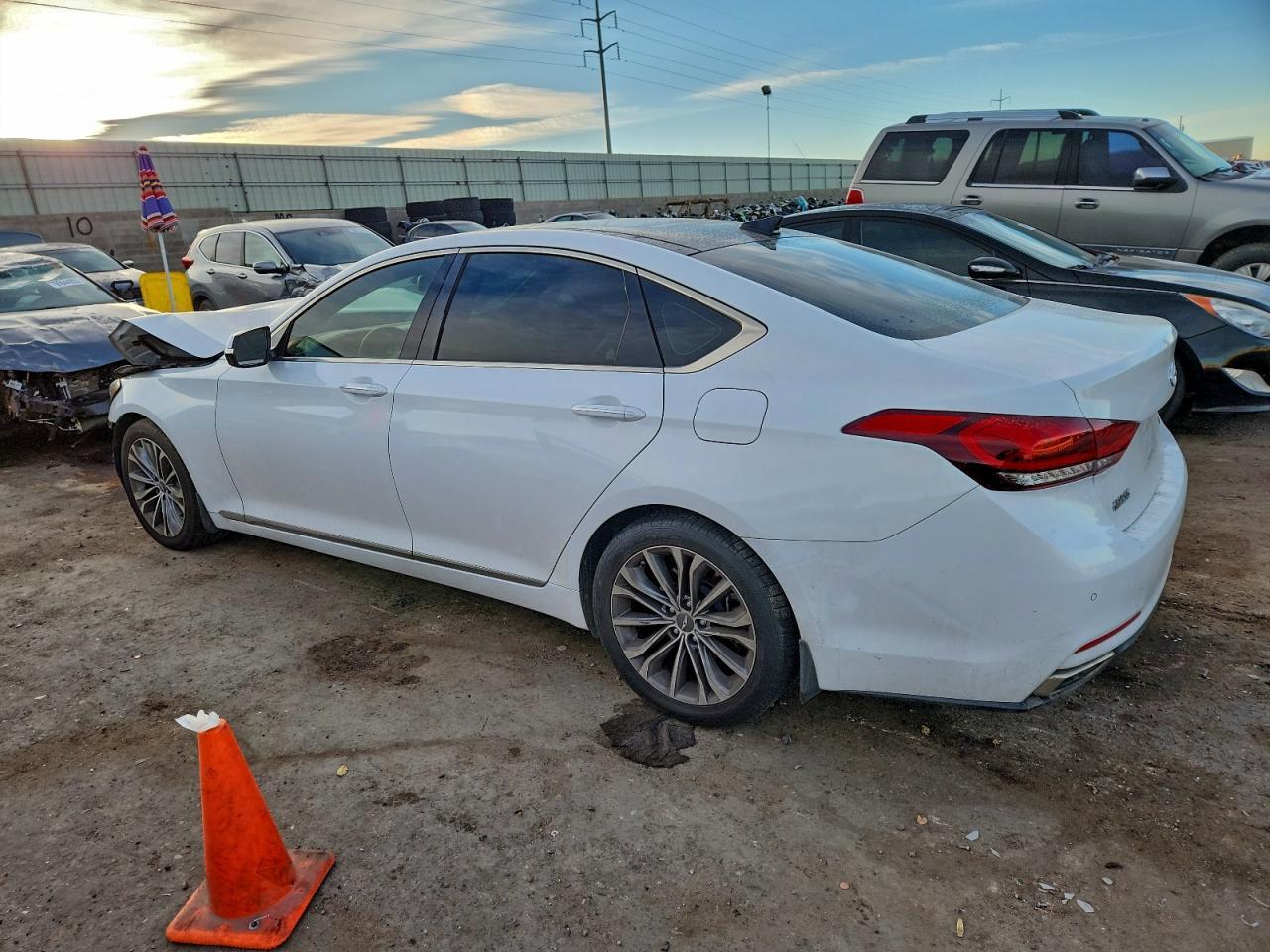 2016 HYUNDAI GENESIS