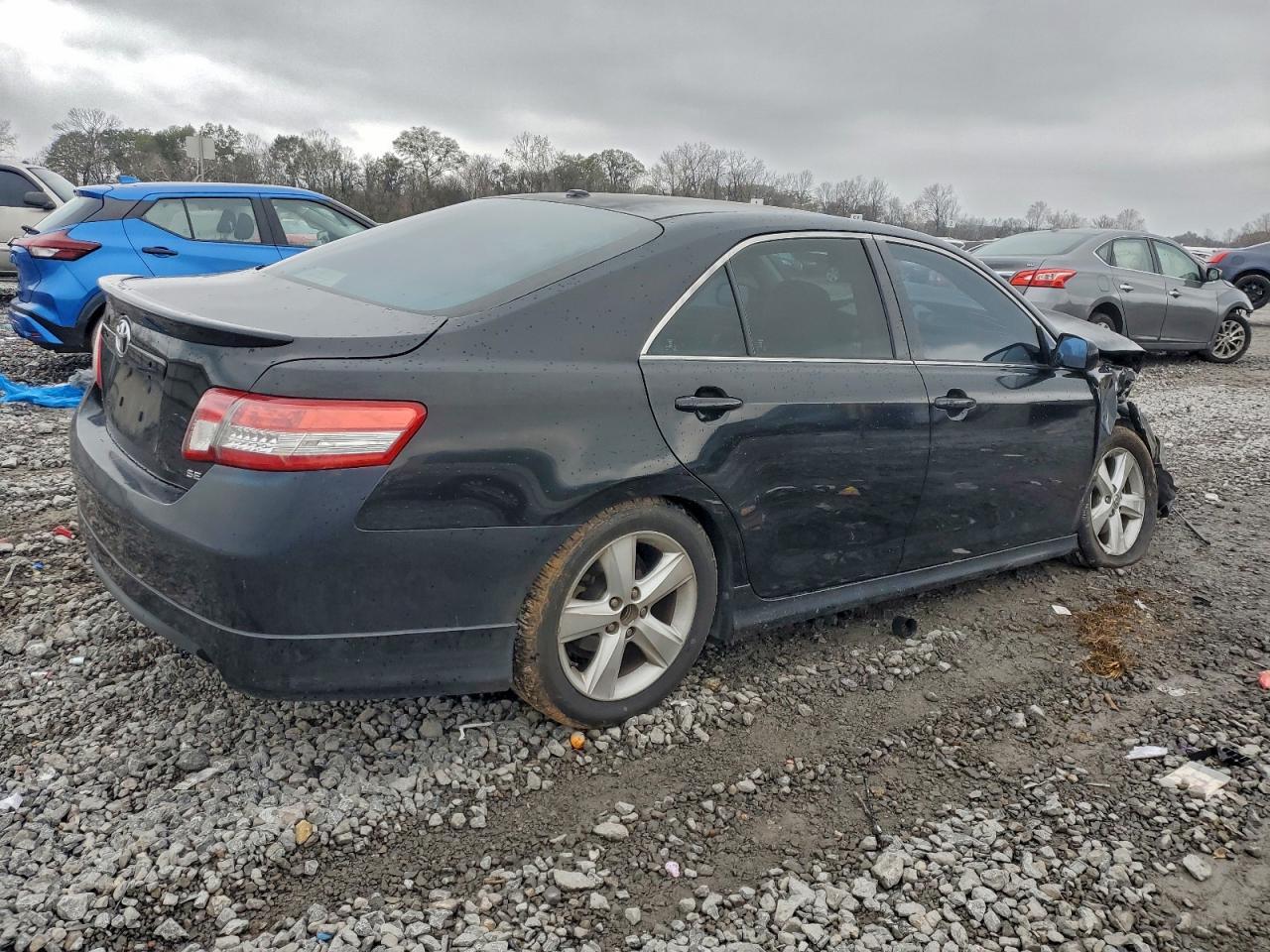 2011 TOYOTA CAMRY