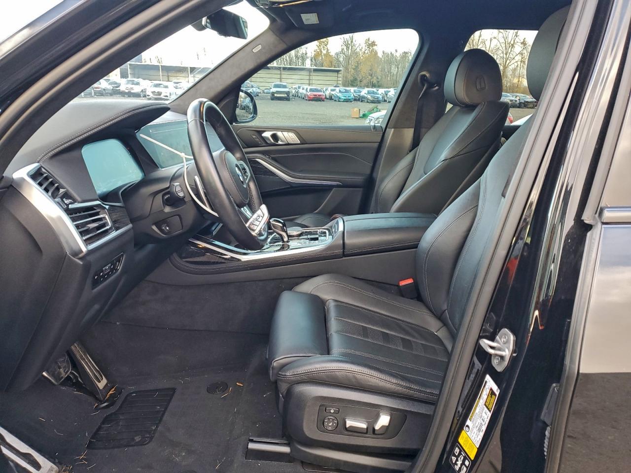2022 BMW X7