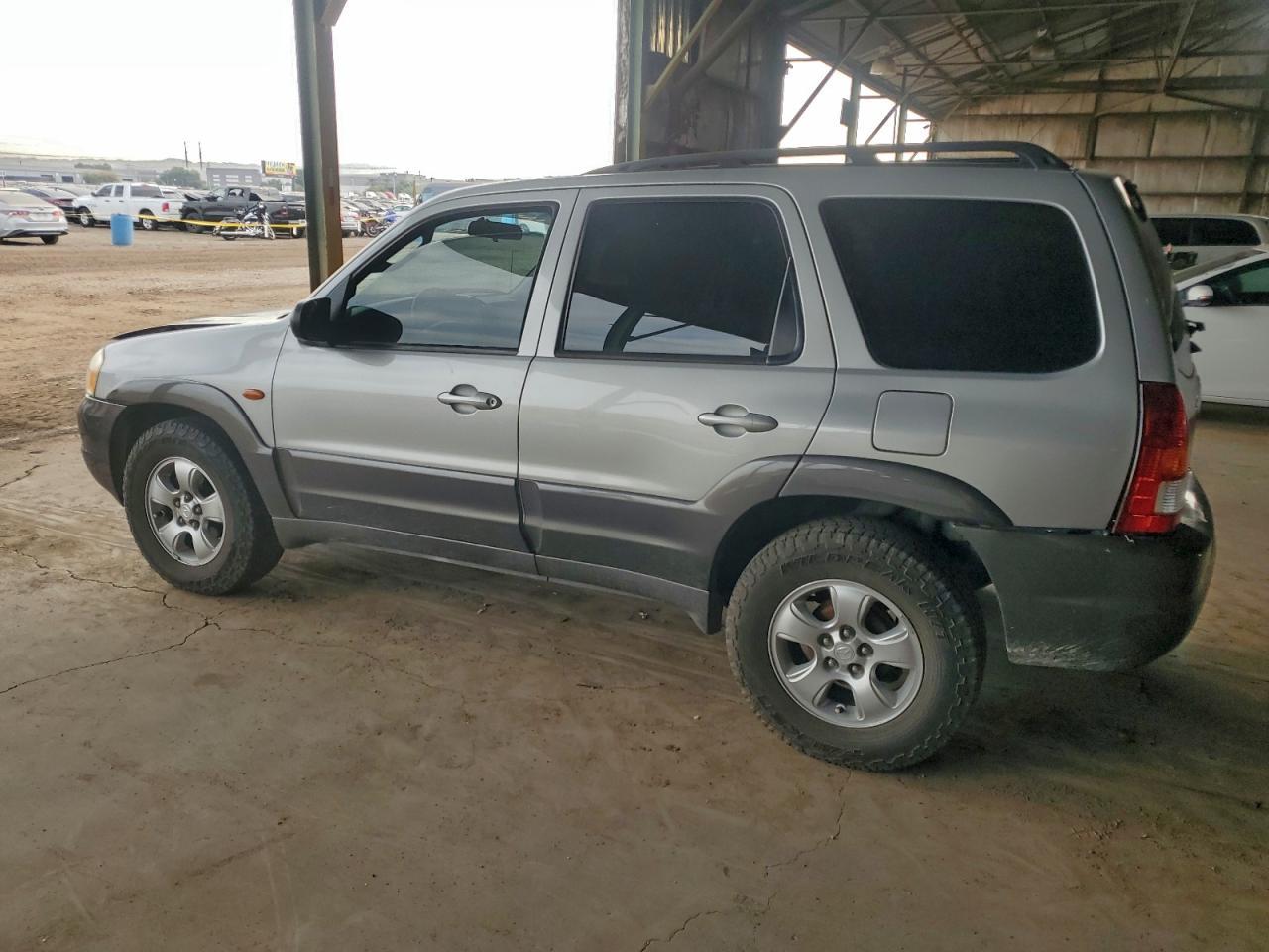 2004 MAZDA Tribute