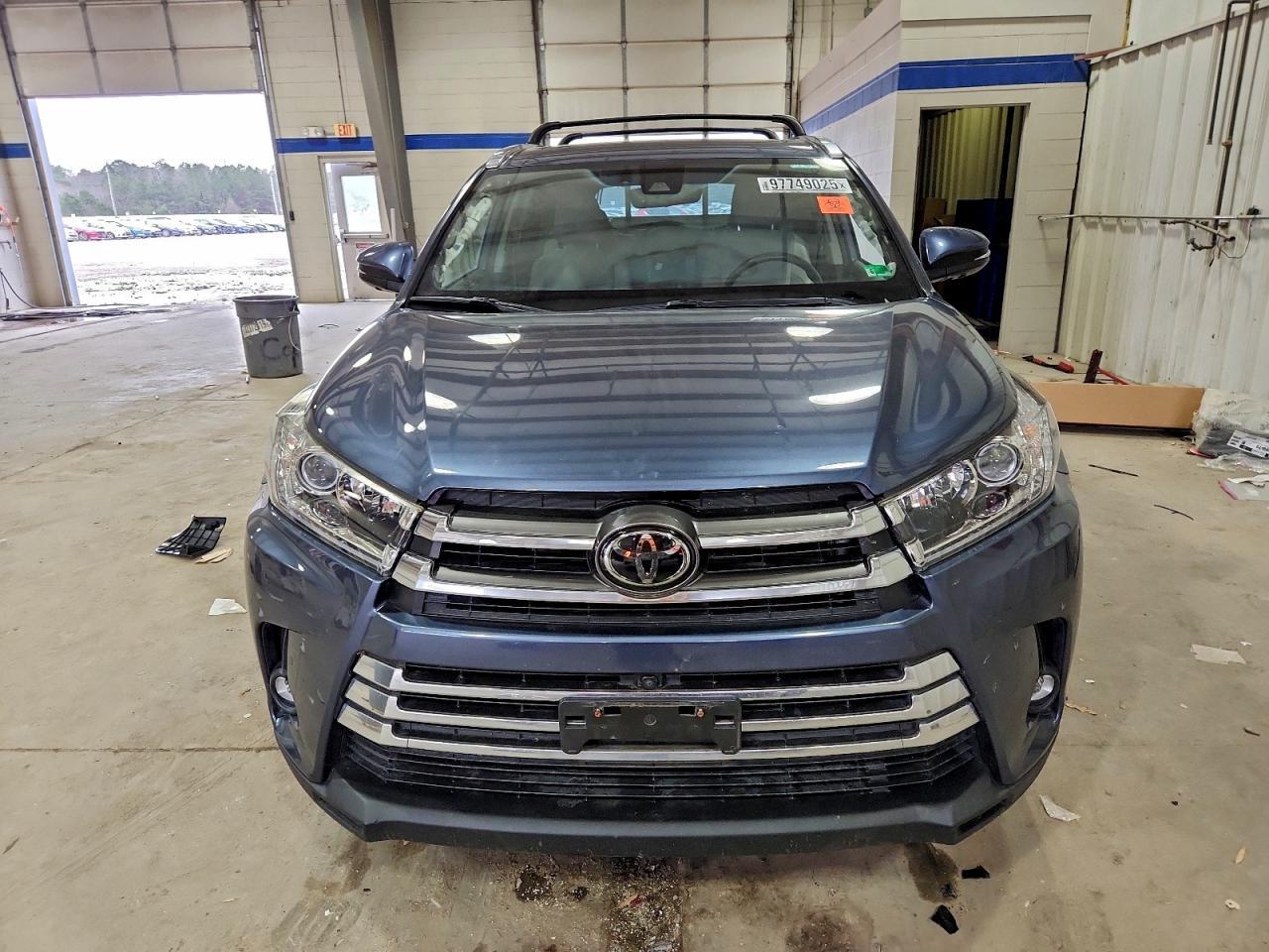 2019 TOYOTA HIGHLANDER
