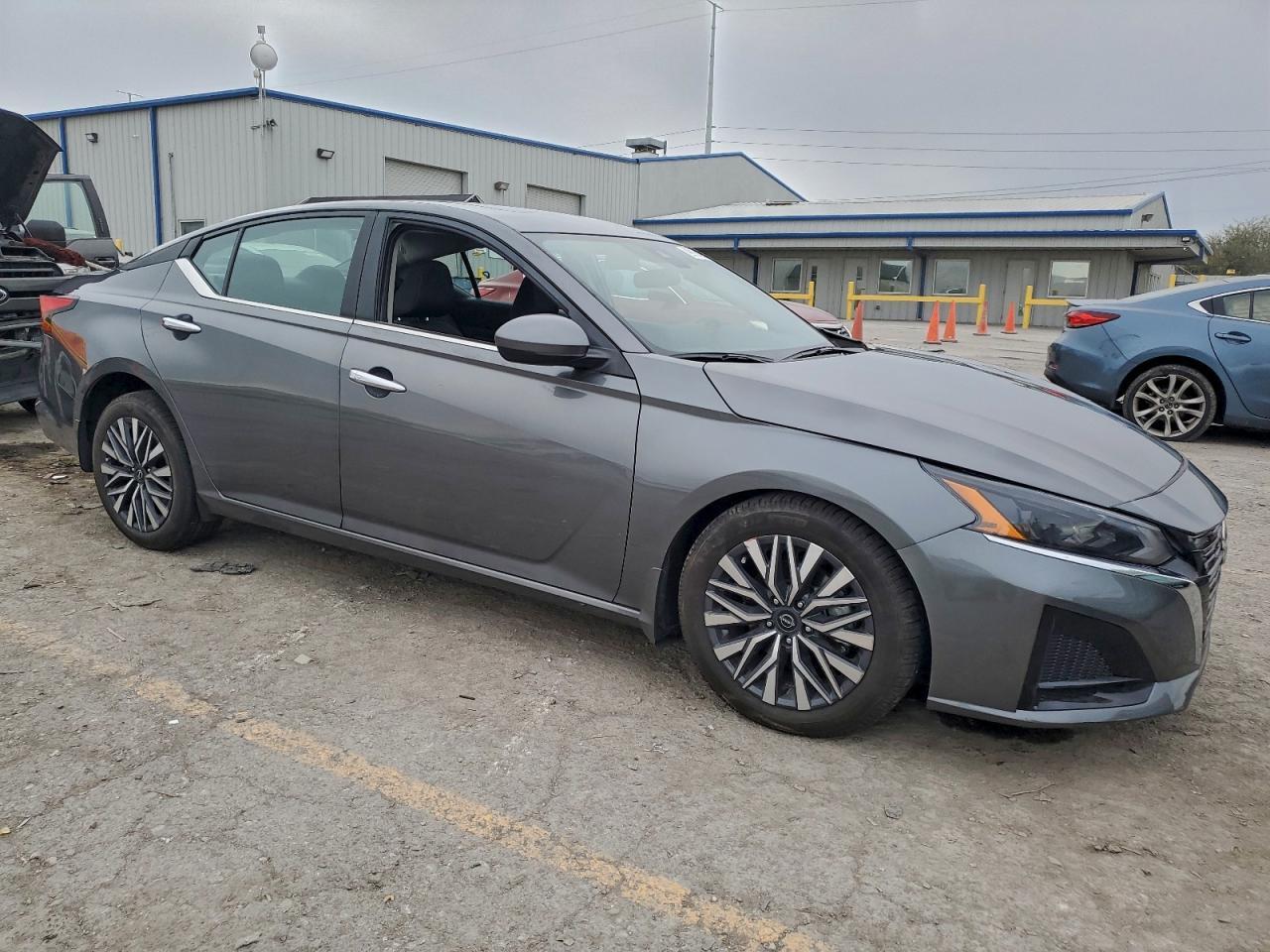 2024 NISSAN ALTIMA