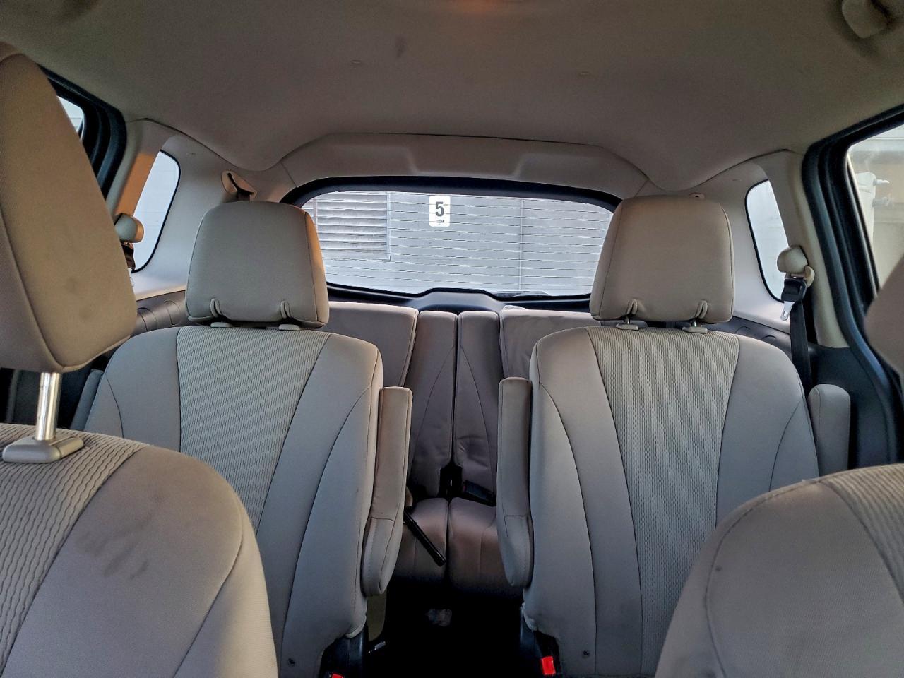 2013 MAZDA 5
