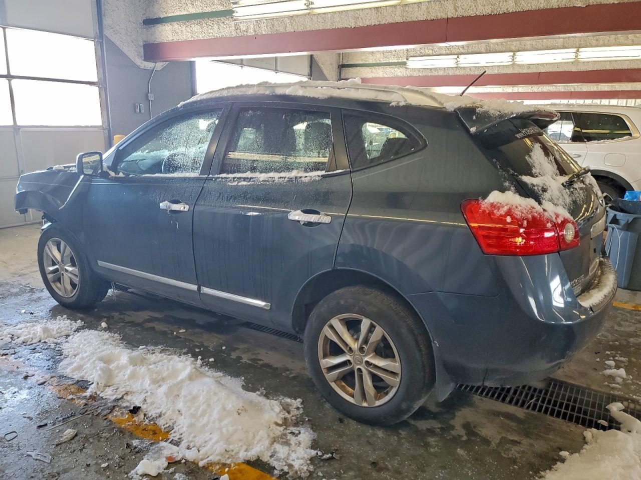 2015 NISSAN ROGUE