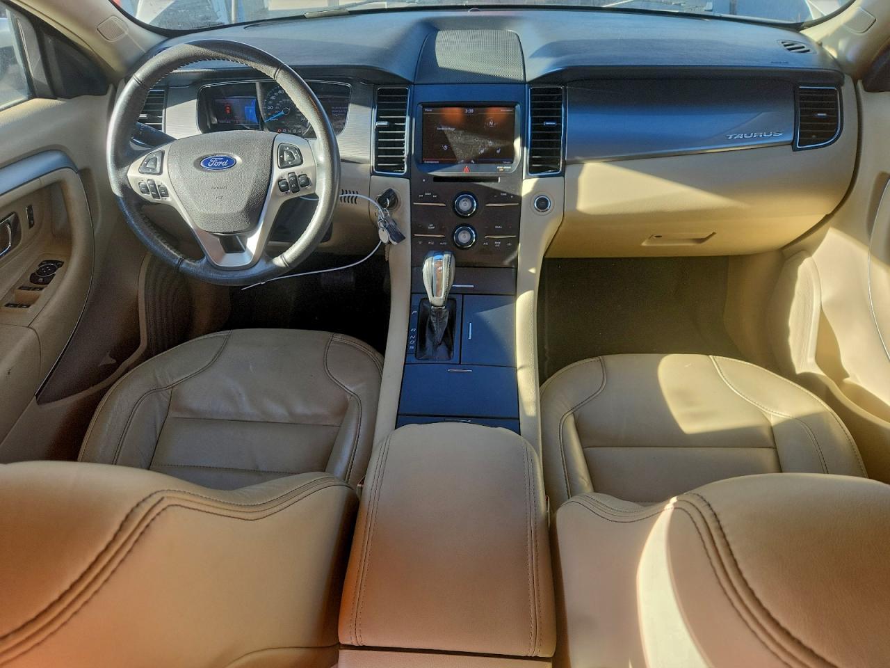 2013 FORD Taurus