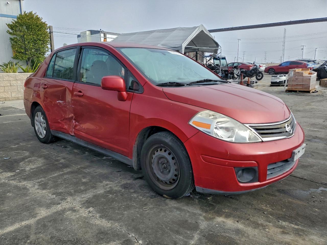 2011 NISSAN VERSA