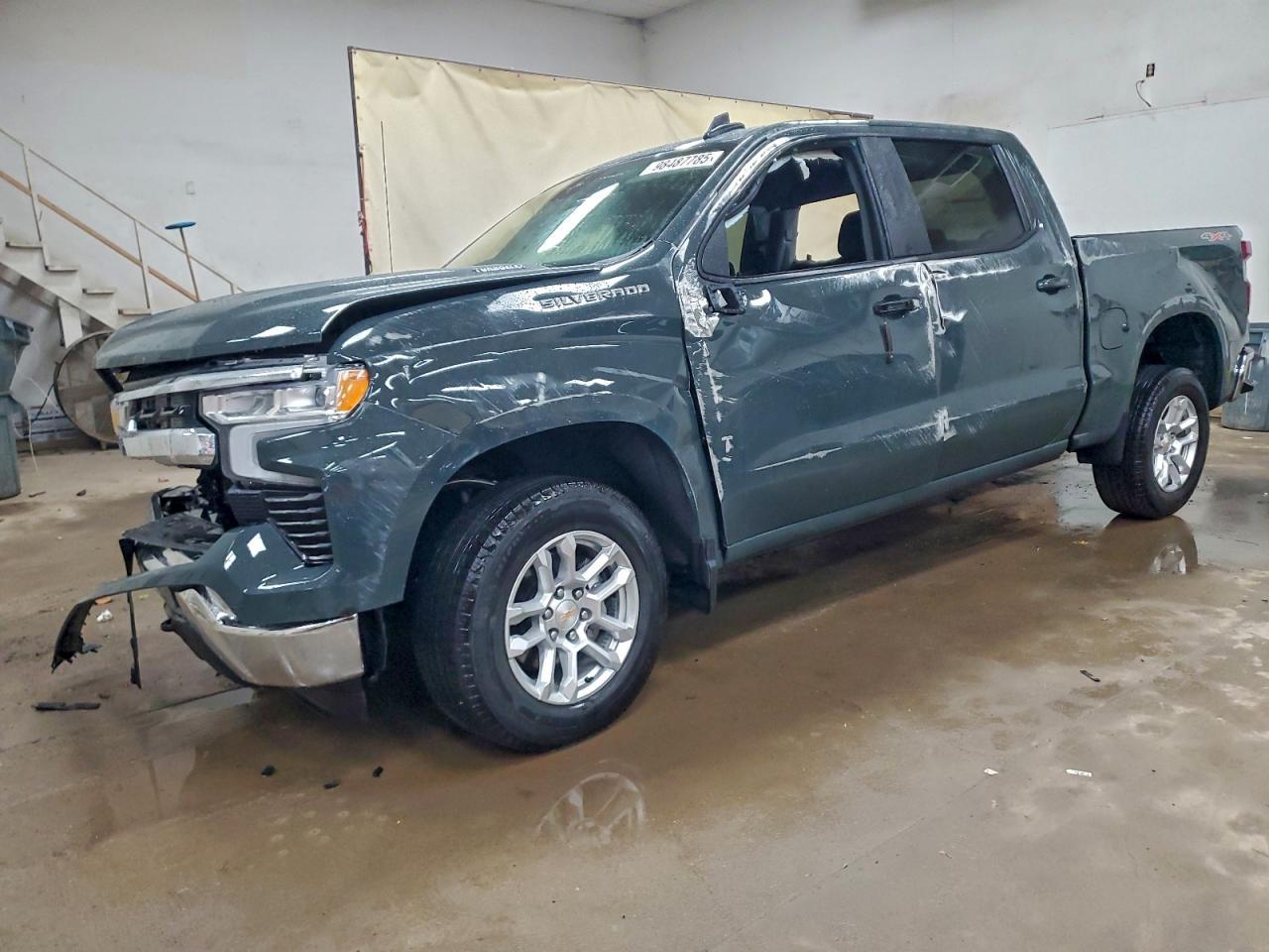 2025 CHEVROLET Silverado