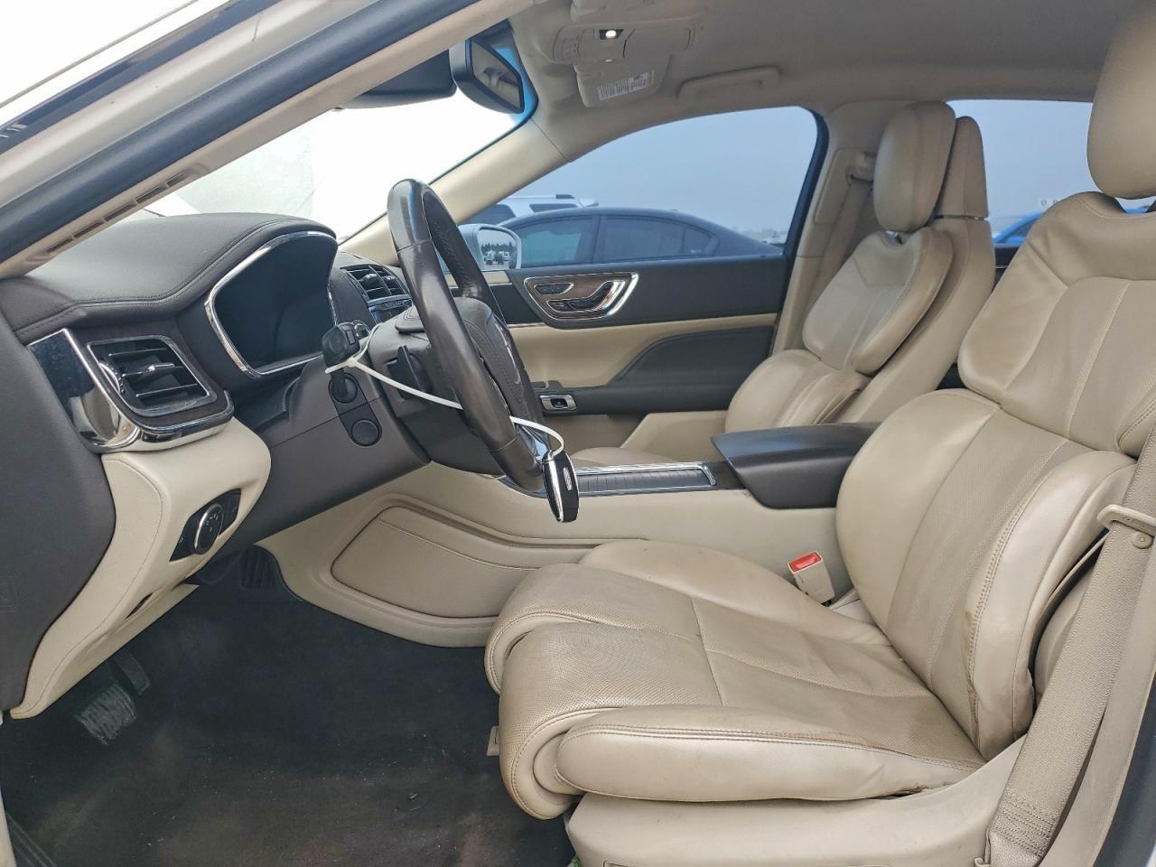 2017 LINCOLN Continental