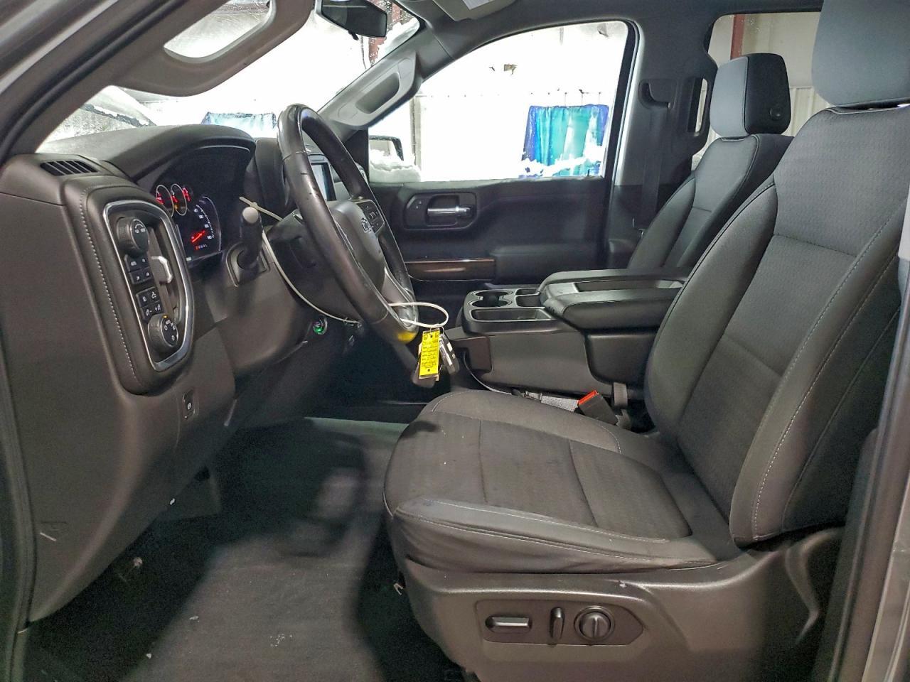 2021 CHEVROLET Silverado