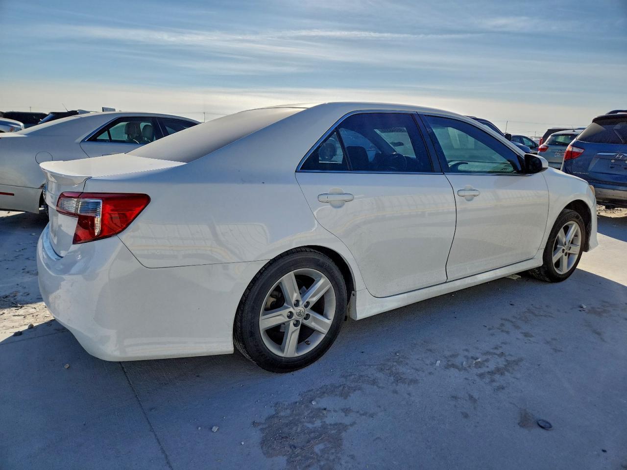 2014 TOYOTA CAMRY