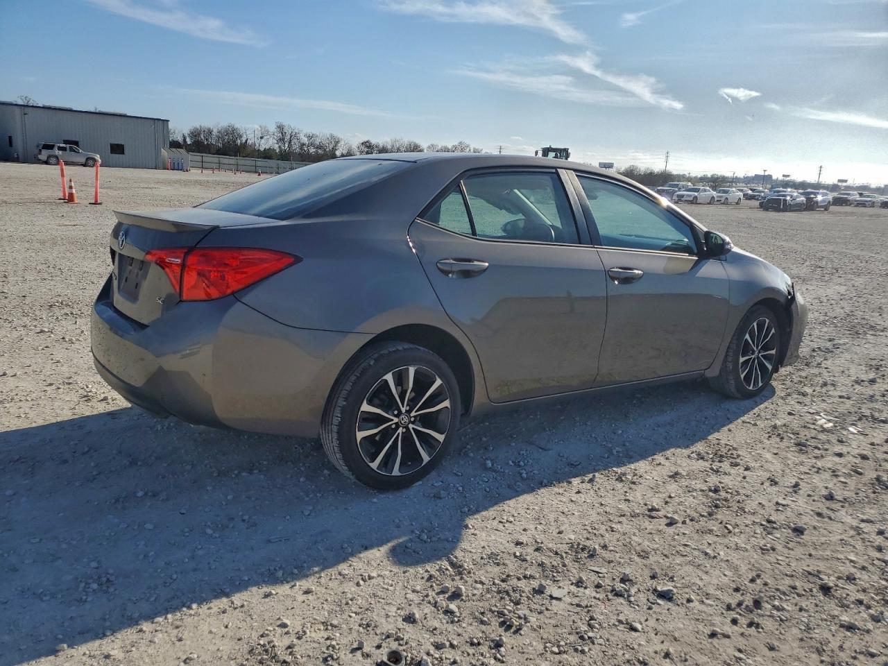 2018 TOYOTA COROLLA