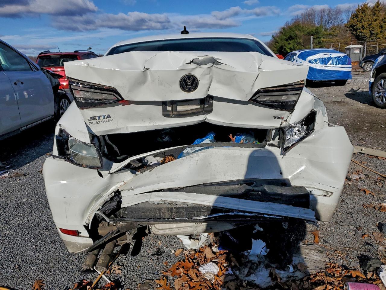 2016 VOLKSWAGEN JETTA