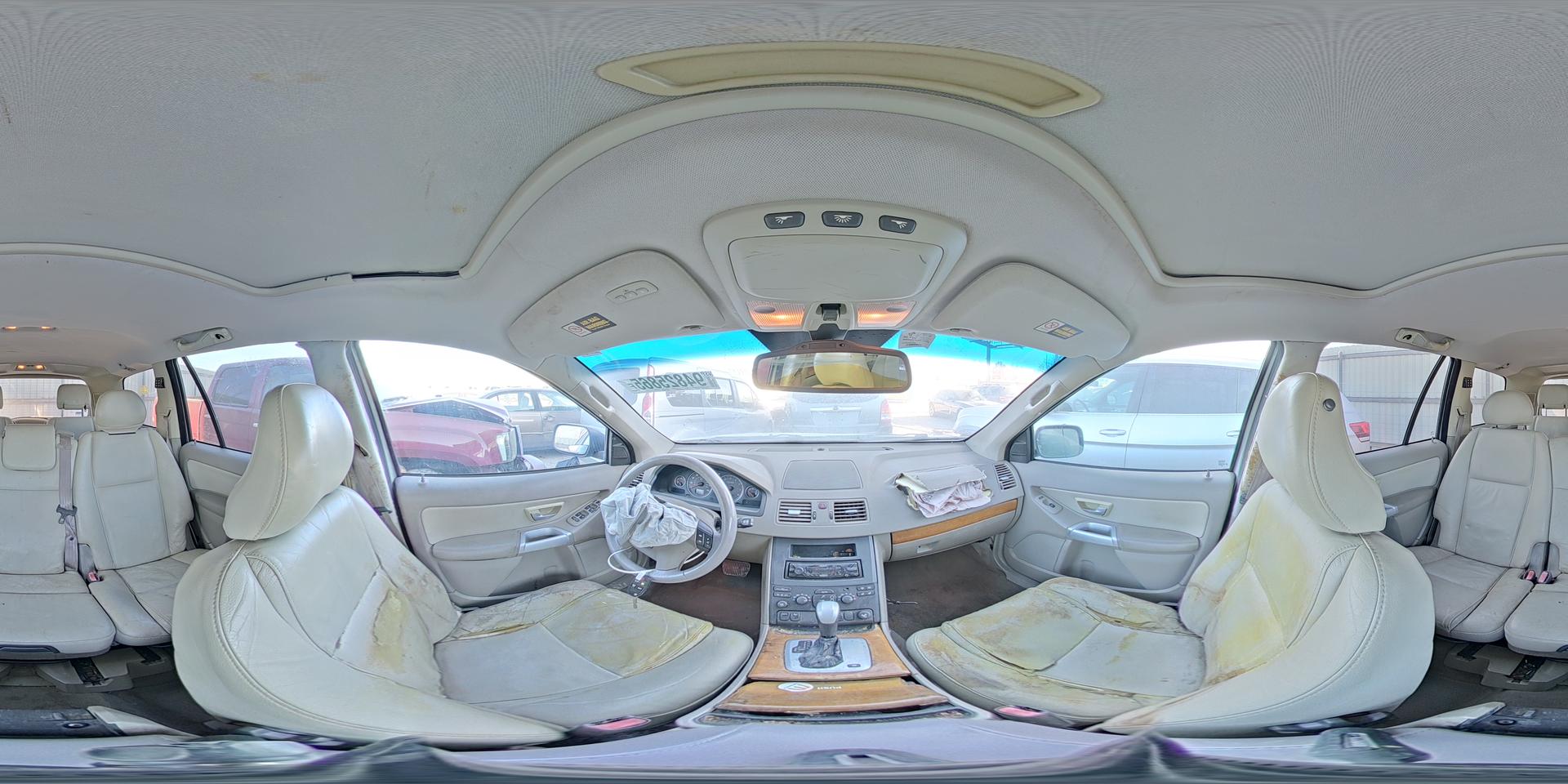 2004 VOLVO XC90