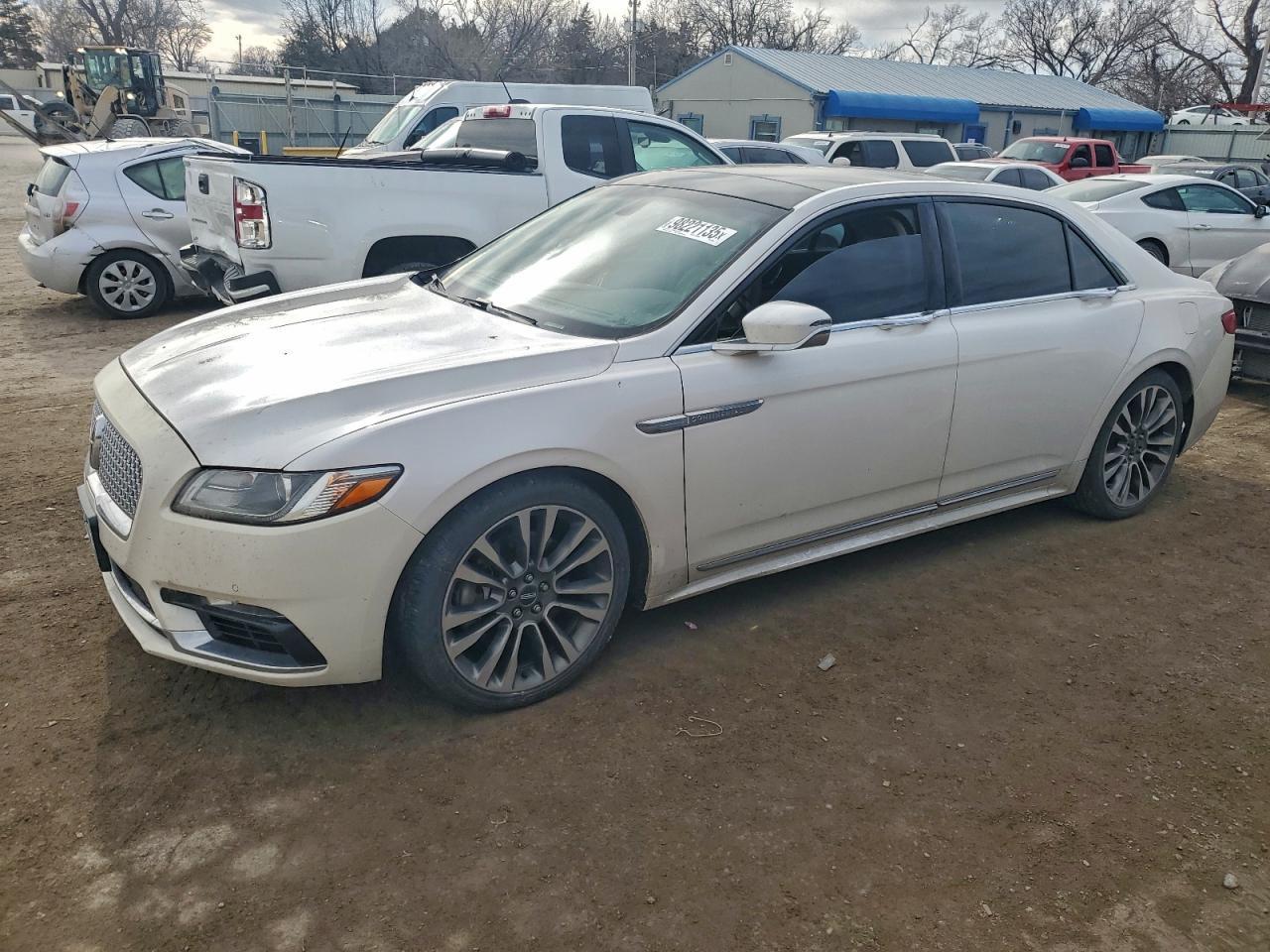 2017 LINCOLN Continental