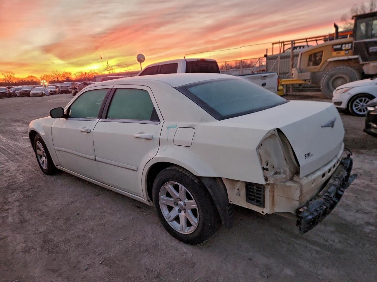 2005 CHRYSLER 300
