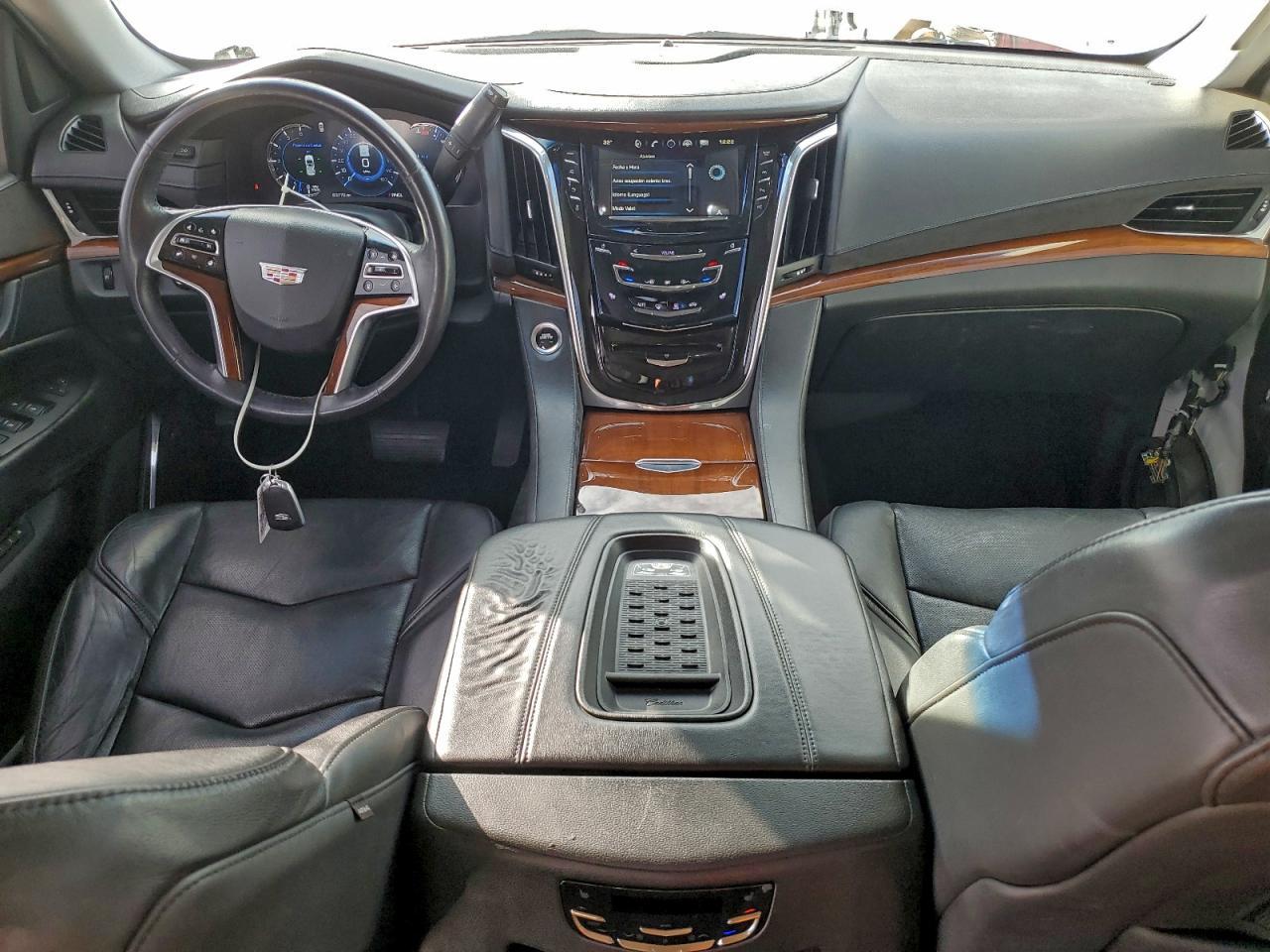 2017 CADILLAC ESCALADE