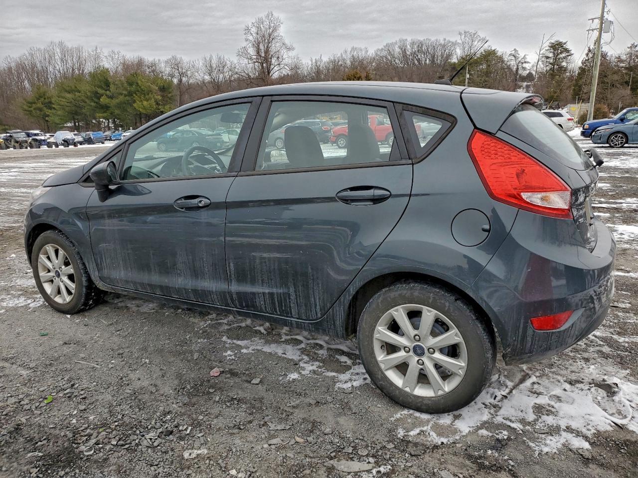 2011 FORD Fiesta