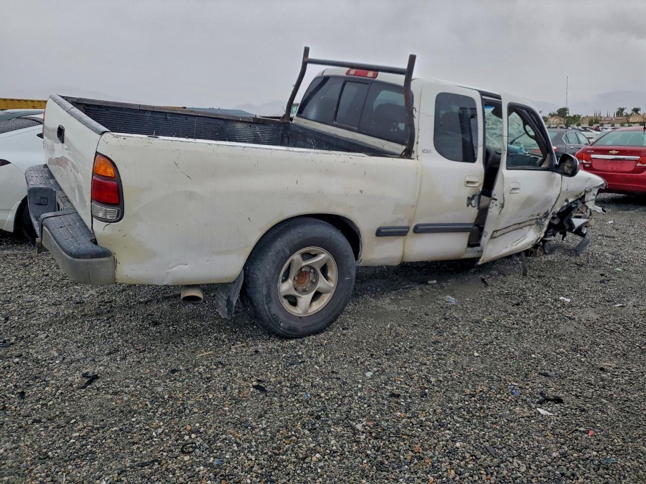 2004 TOYOTA TUNDRA