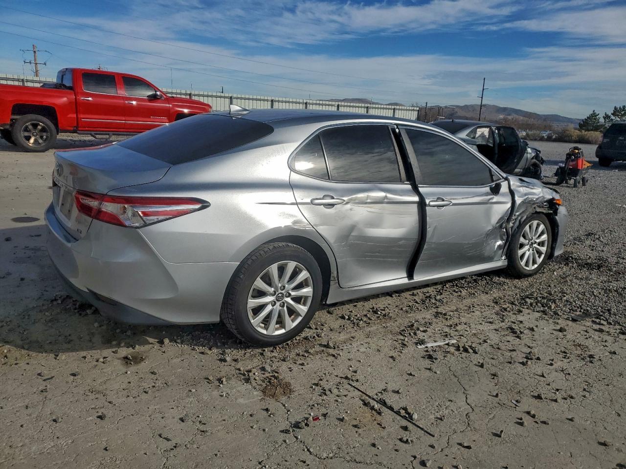 2019 TOYOTA CAMRY