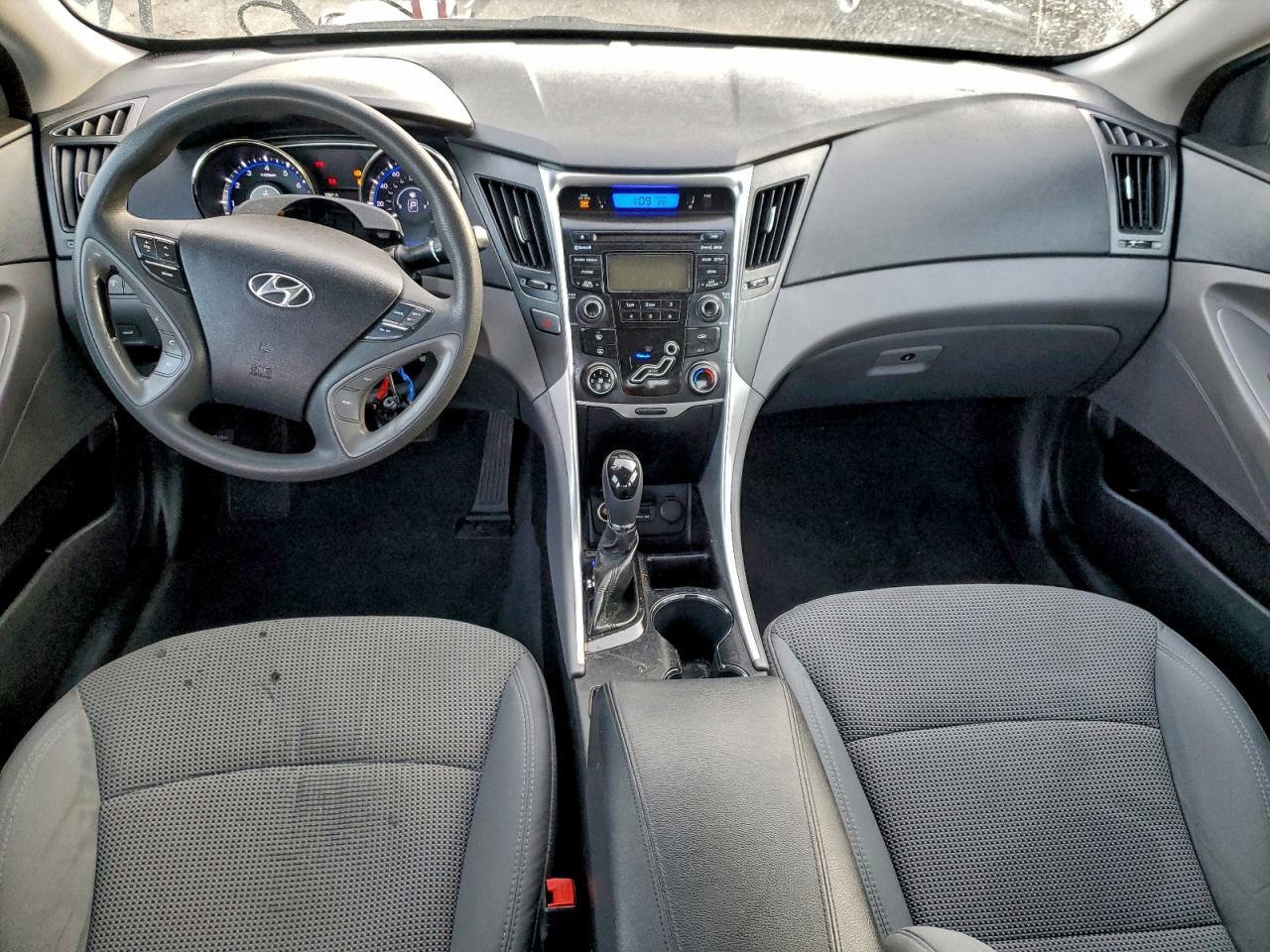 2013 HYUNDAI SONATA