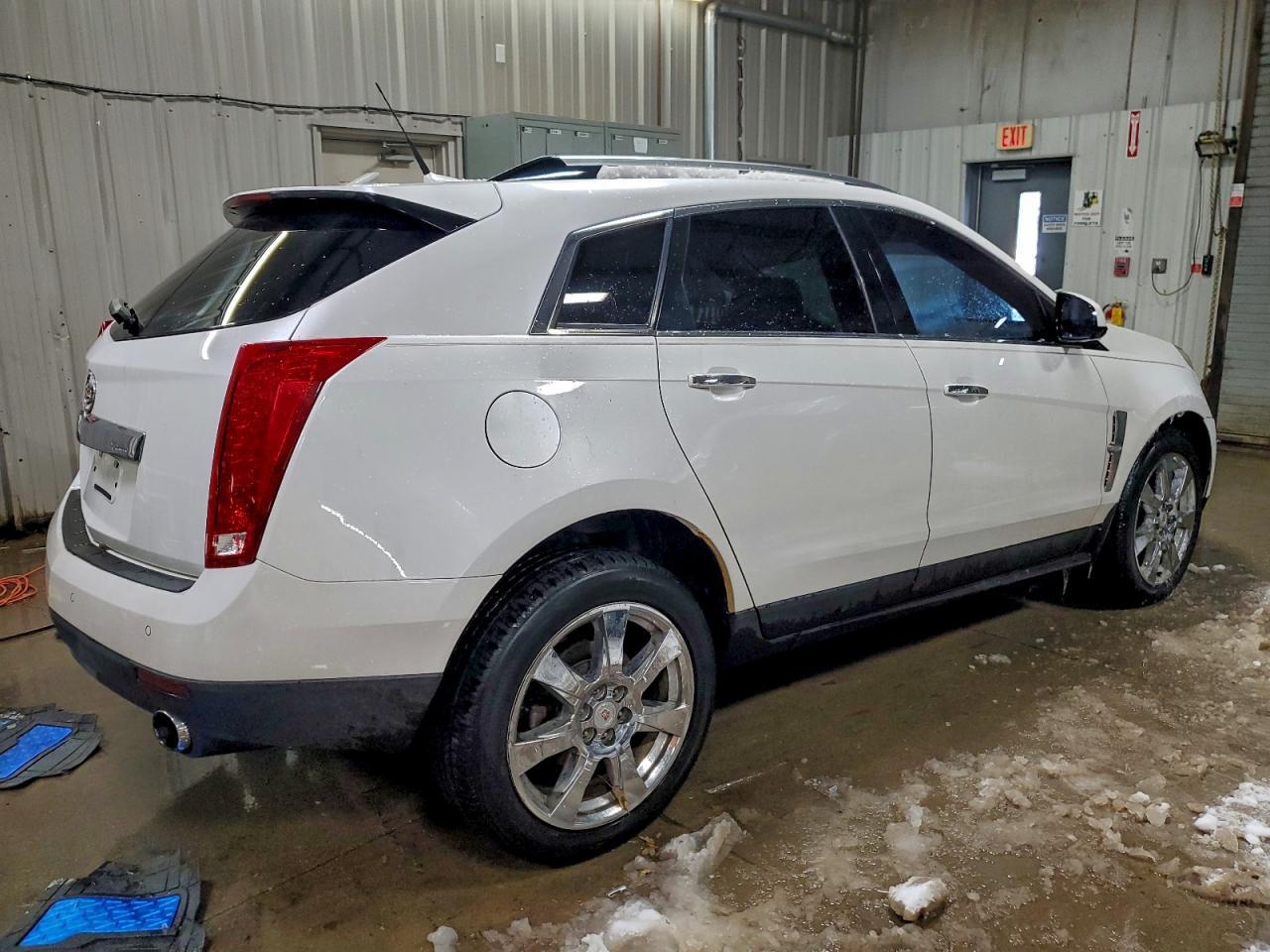 2010 CADILLAC SRX