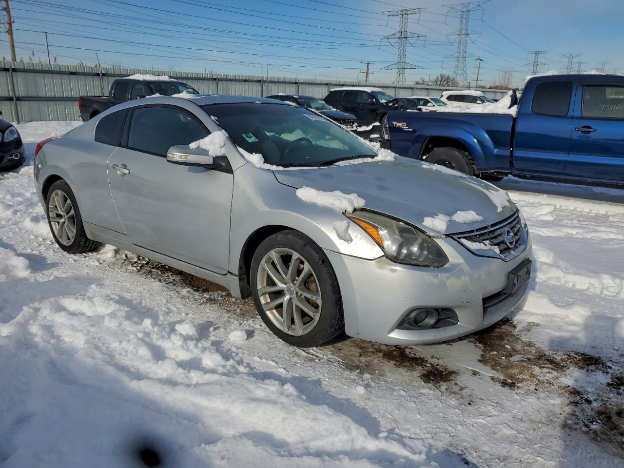 2012 NISSAN ALTIMA