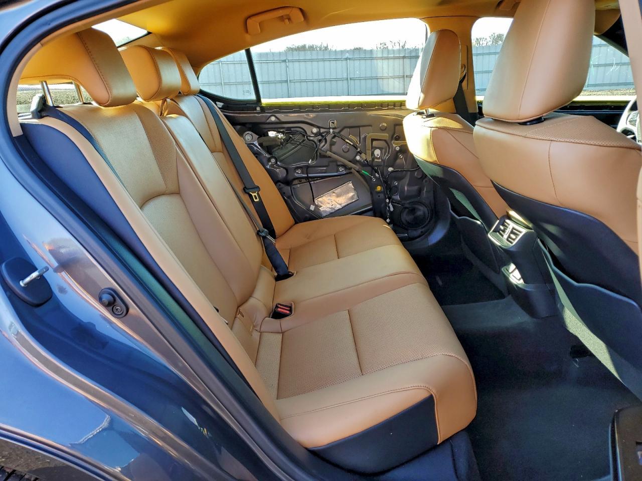 2023 LEXUS ES 350