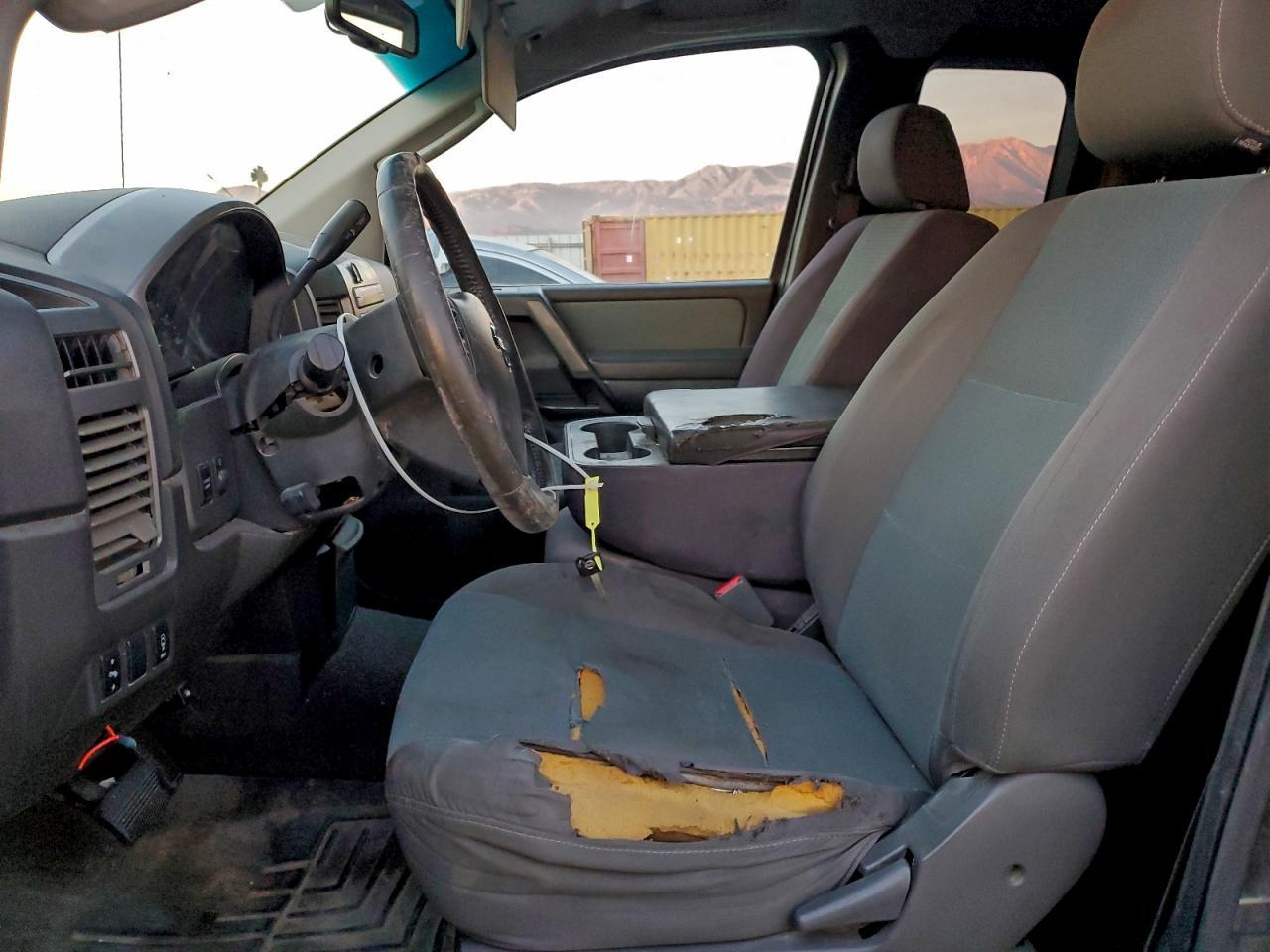 2006 NISSAN Titan
