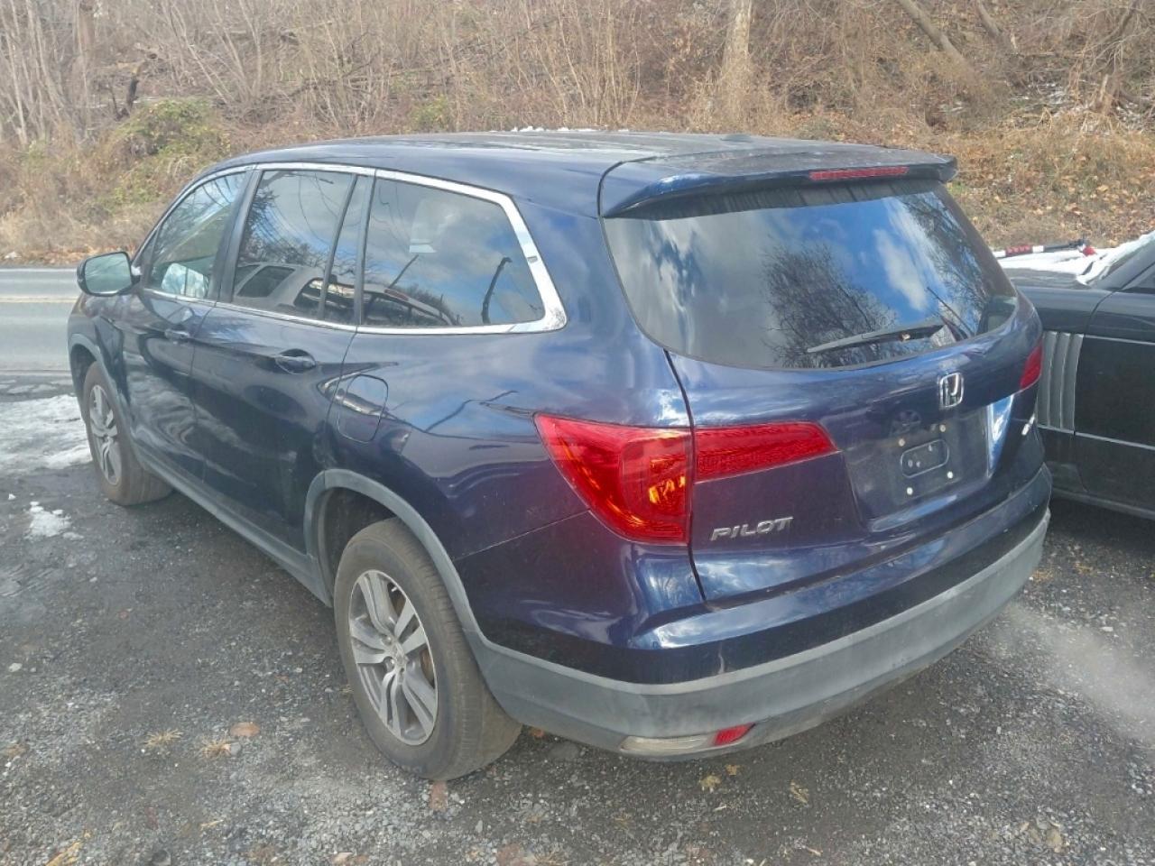 2017 HONDA PILOT