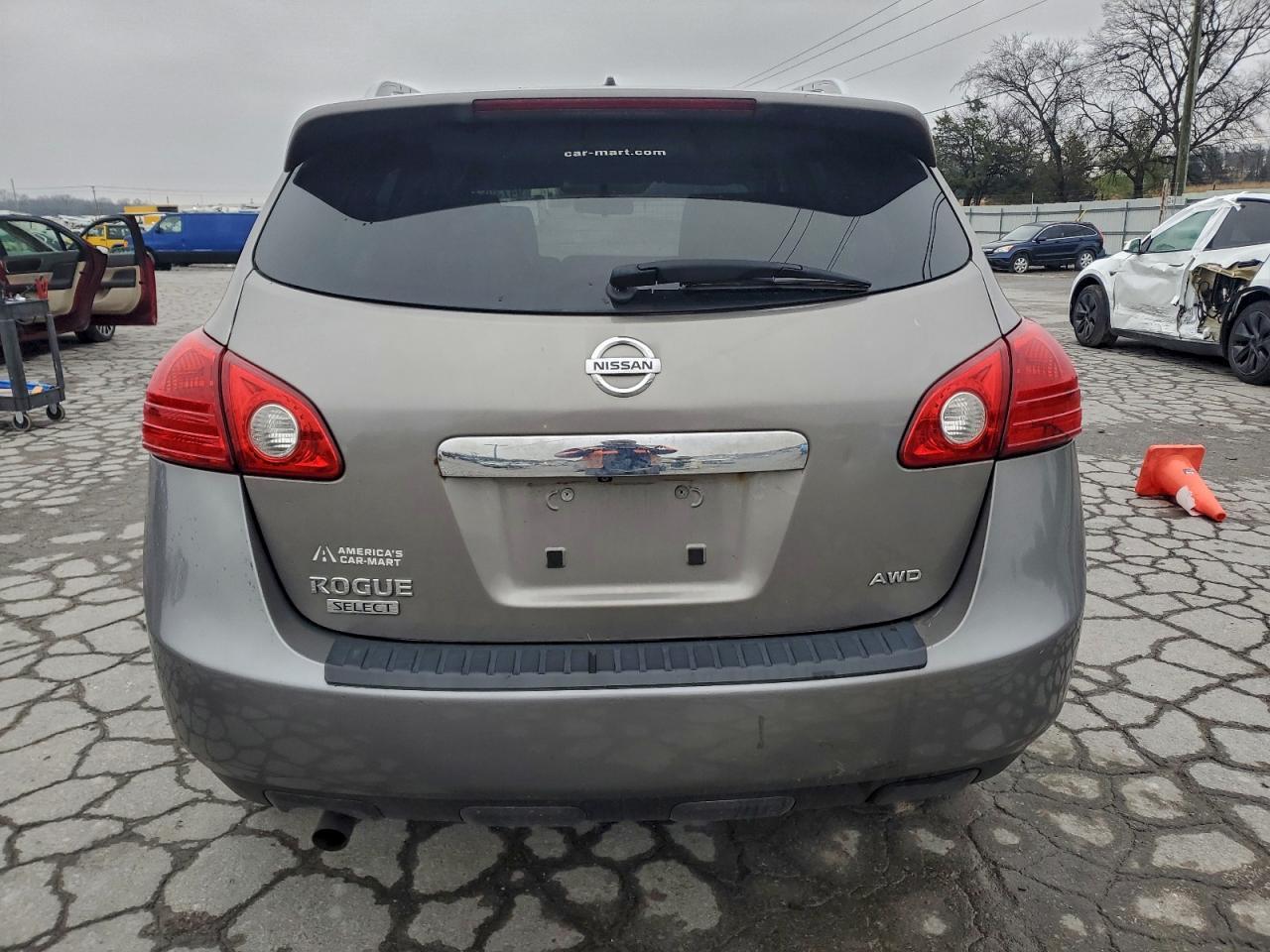 2015 NISSAN ROGUE