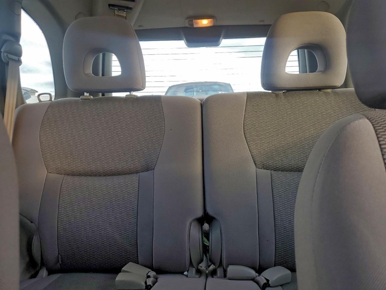 2004 TOYOTA RAV4