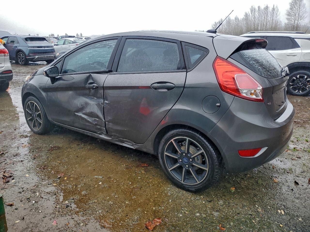 2015 FORD Fiesta
