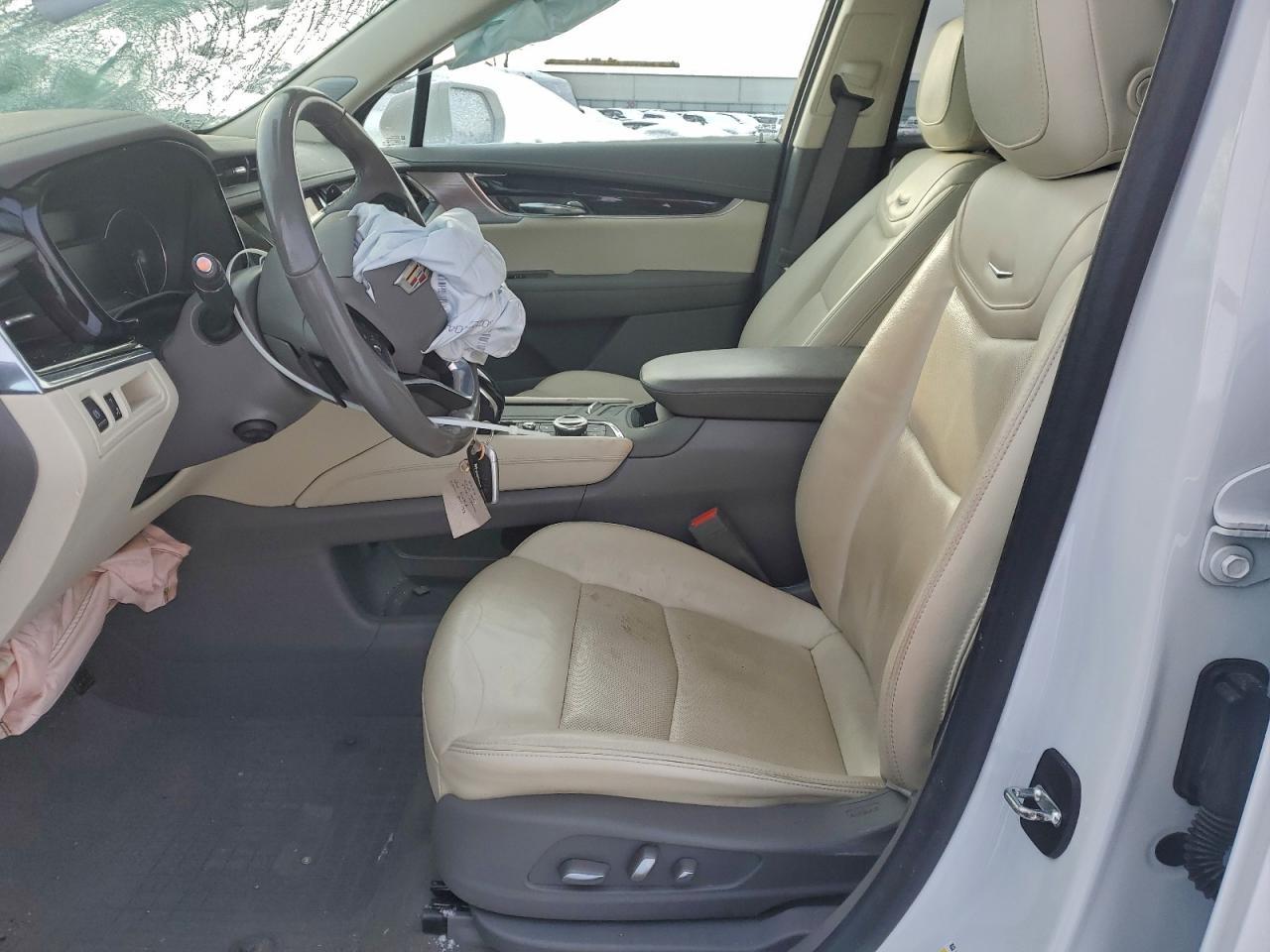 2020 CADILLAC XT6