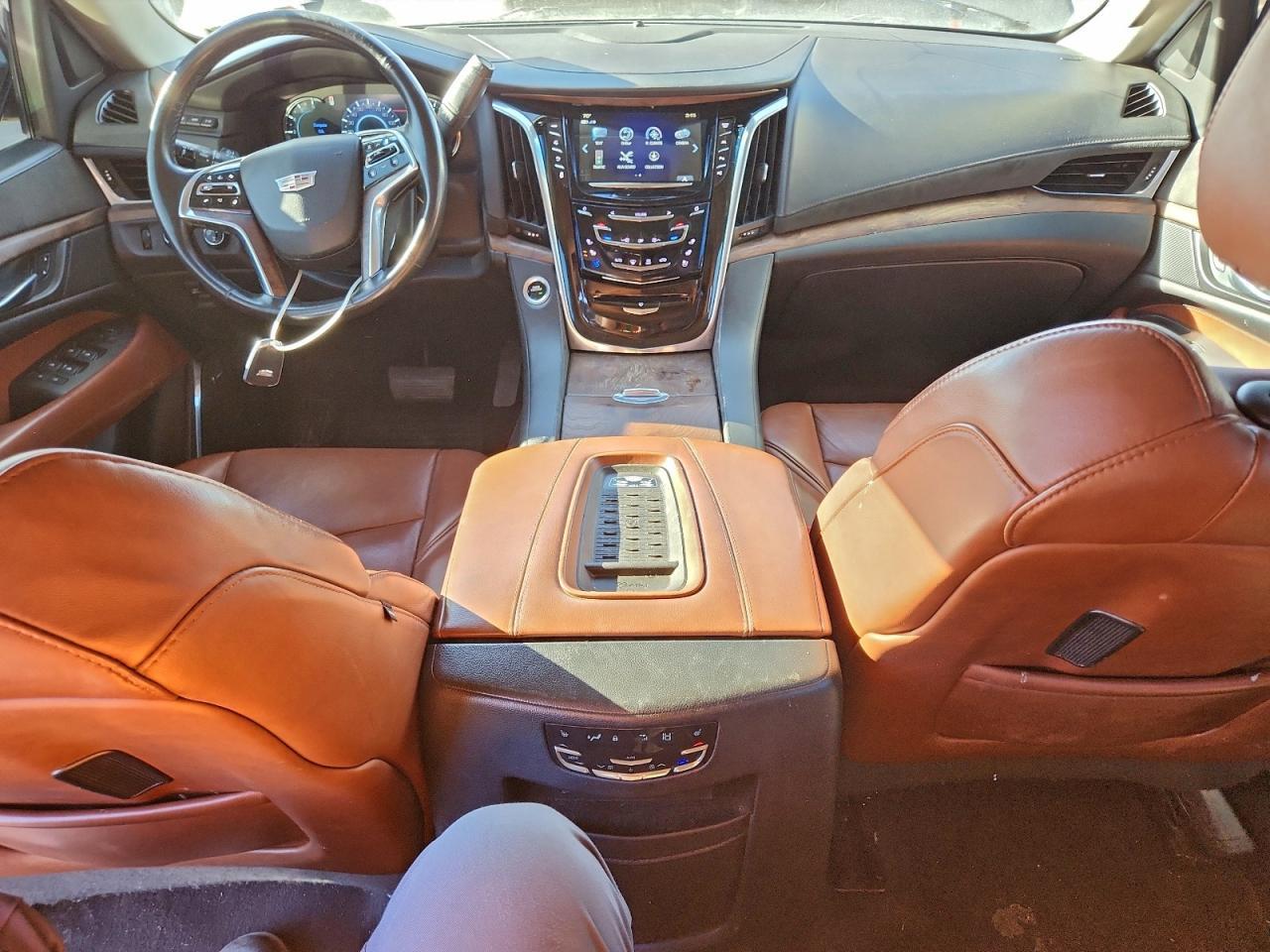 2017 CADILLAC ESCALADE