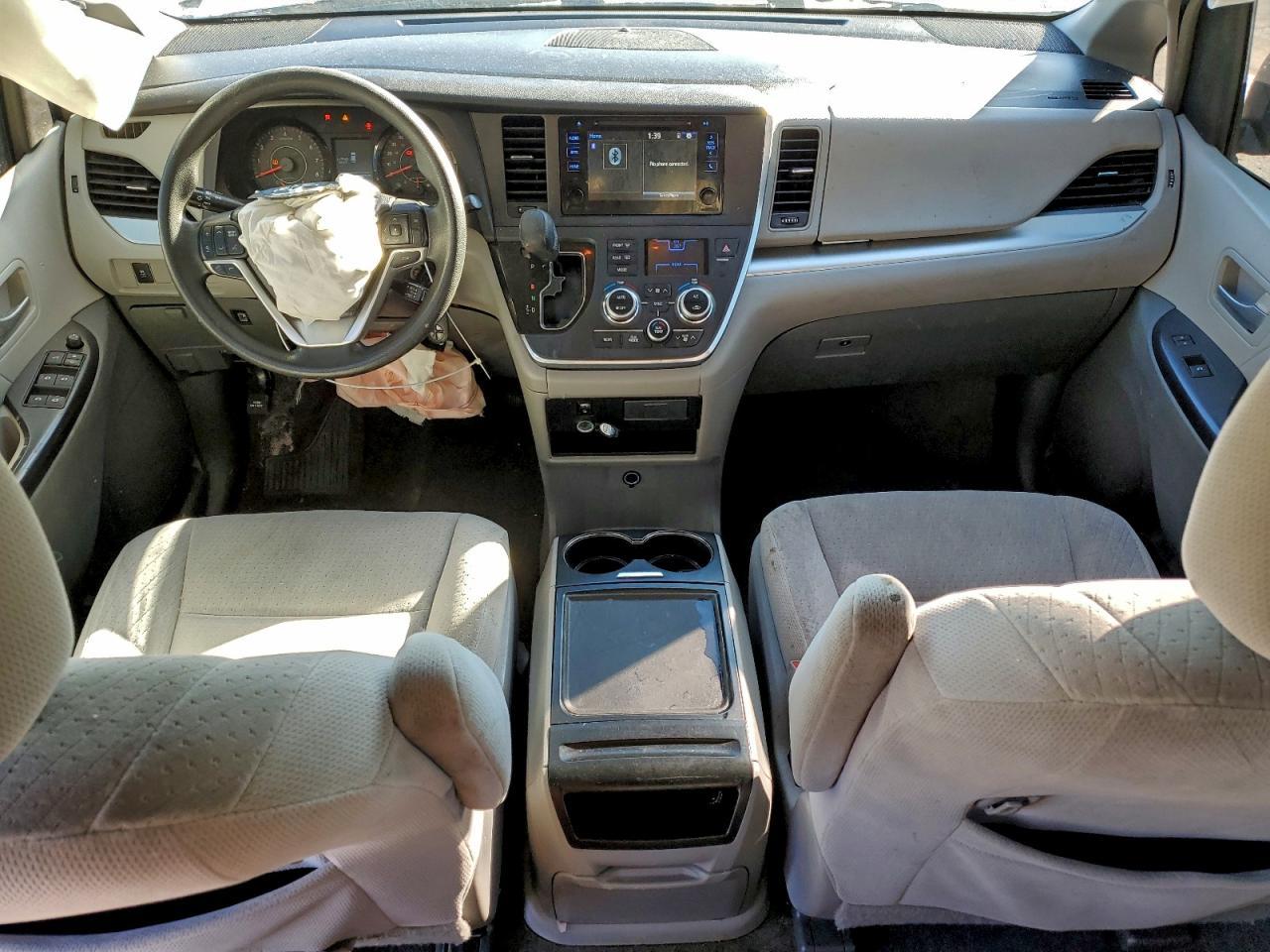 2015 TOYOTA SIENNA