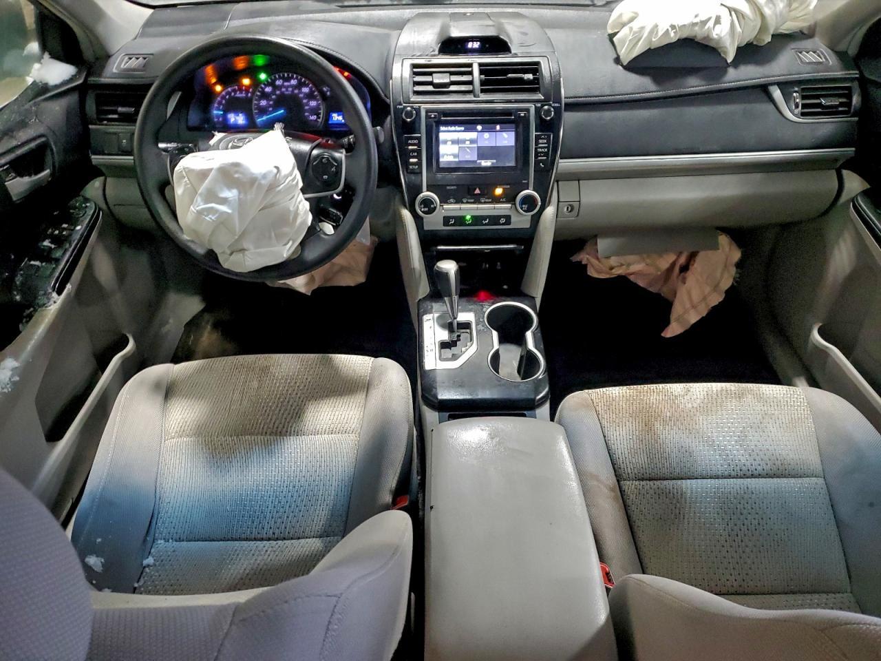 2014 TOYOTA CAMRY