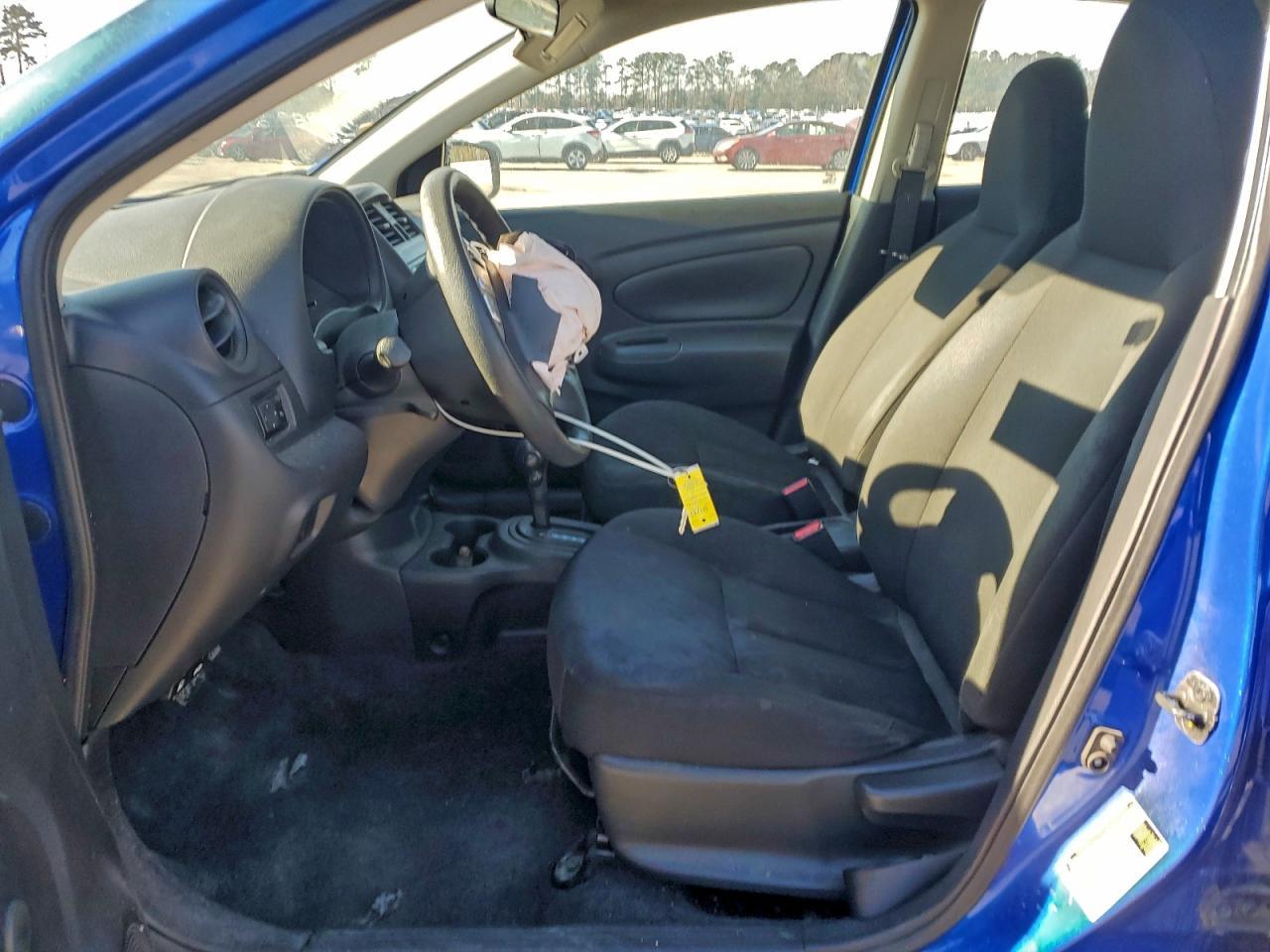 2017 NISSAN VERSA