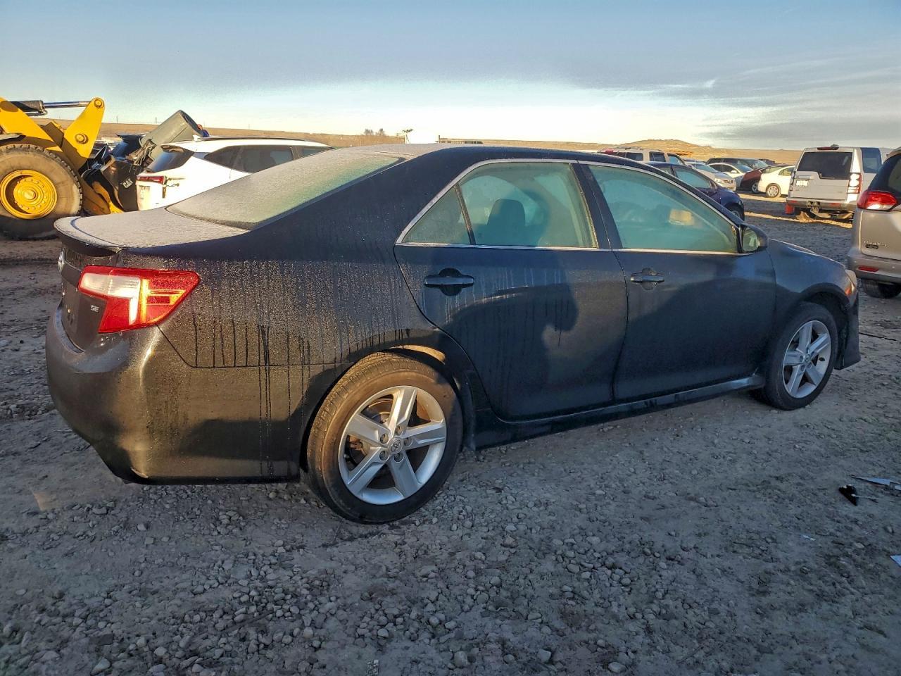 2013 TOYOTA CAMRY